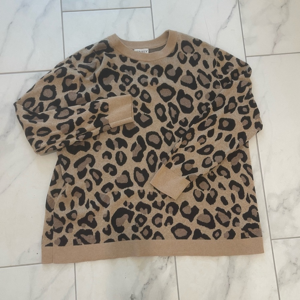 AVA & VIV 3X sweater. Cheetah print. Plus size